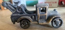 Vintage Cast Iron Tow Truck 