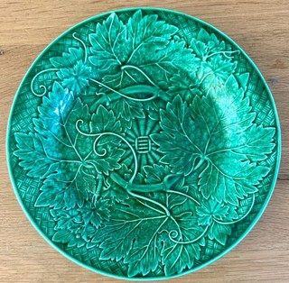 Beautifully Moulded Antique Green Vine Leaf Wedgwood Plate c1830s