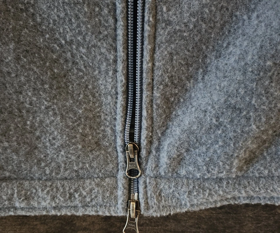 XL Royal Robbins Heavy Fleece Vest Gray Two Way Zip - Image 4 of 4