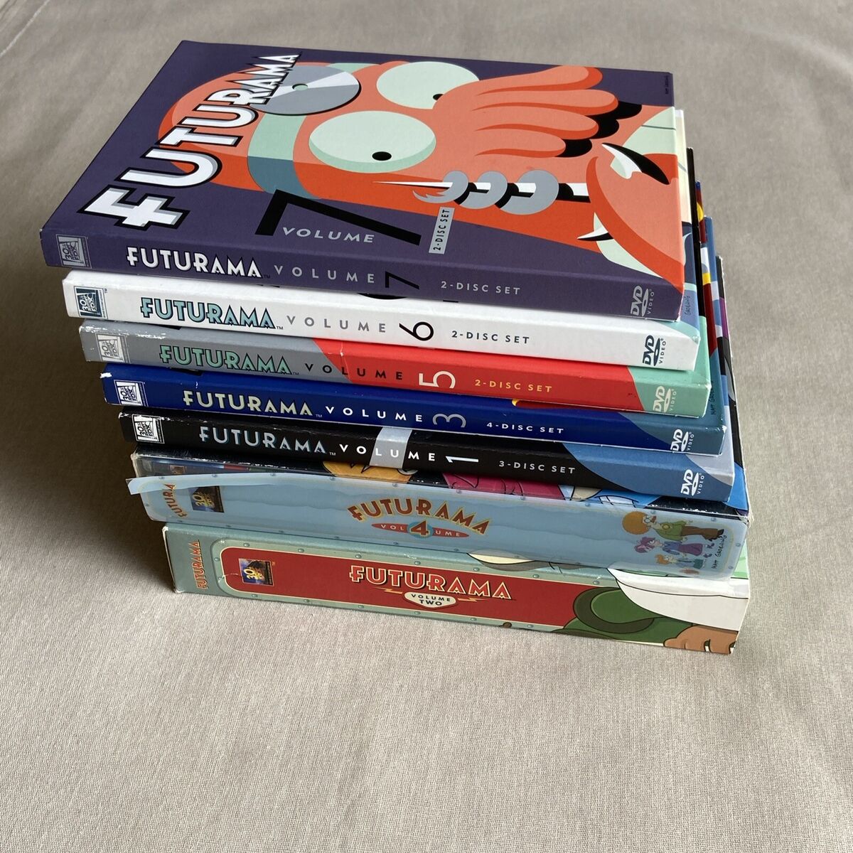 Futurama Original Seasons 1-7 (DVD Box 21-Disc Set) Animated Futurama Original Seasons 1-7 (DVD Box 21-Disc Set) Animated