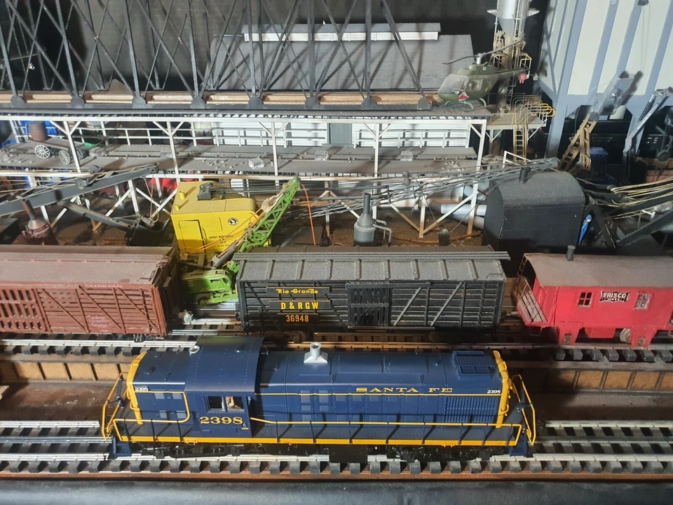 O Scale Diesel Locomotive Engine with TMCC Sound By Atlas - Image 4 of 4