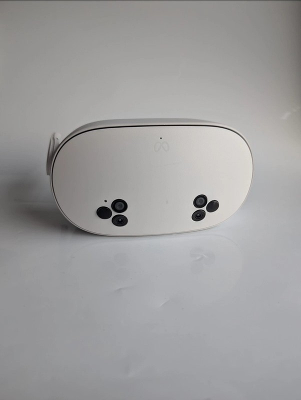 Meta Quest 3s 128GB VR Headset Only no head strap, and no facial mask