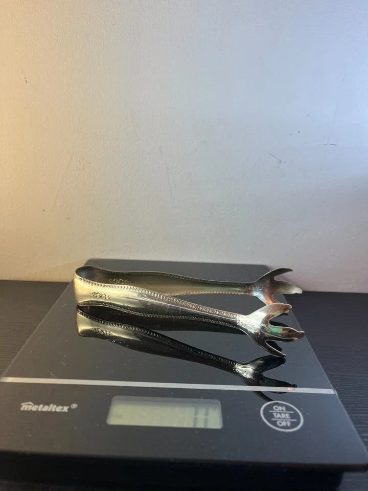 Pinze ghiaccio in argento 800, ad artiglio, stile impero, lunghe cm. 14. - Immagine 3 di 4