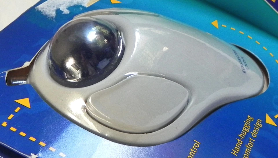 Kensington "Orbit" Trackball for Macintosh #64220, Comfort Design, 2 Button, Mac - Image 4 of 4