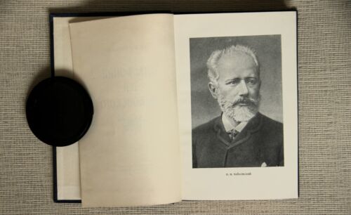 Tchaikovsky' Symphonies - Vintage 1955 Soviet Russian Book - Picture 8 of 12