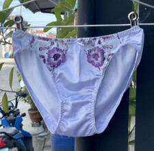 Vintage Slippery Light Polyester Panties Soft Nylon Floral Lace Briefs Sz.6/M