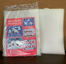 Mary Maxim Gingerbread Treat Baskets Plastic Canvas Kit w/ 6 Extra Plastic Sheet