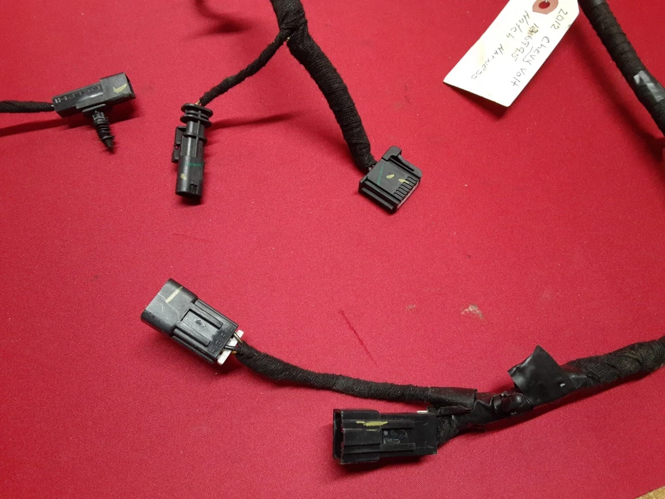 2011 2012 Chevy Chevrolet Volt Rear Hatch Liftgate Wiring Harness 22830896 - Image 2 of 4