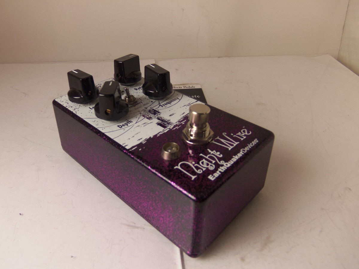 Earthquaker Devices Night Wire Harmonic Tremolo Effects Earthquaker Devices Night Wire Harmonic Tremolo Effects