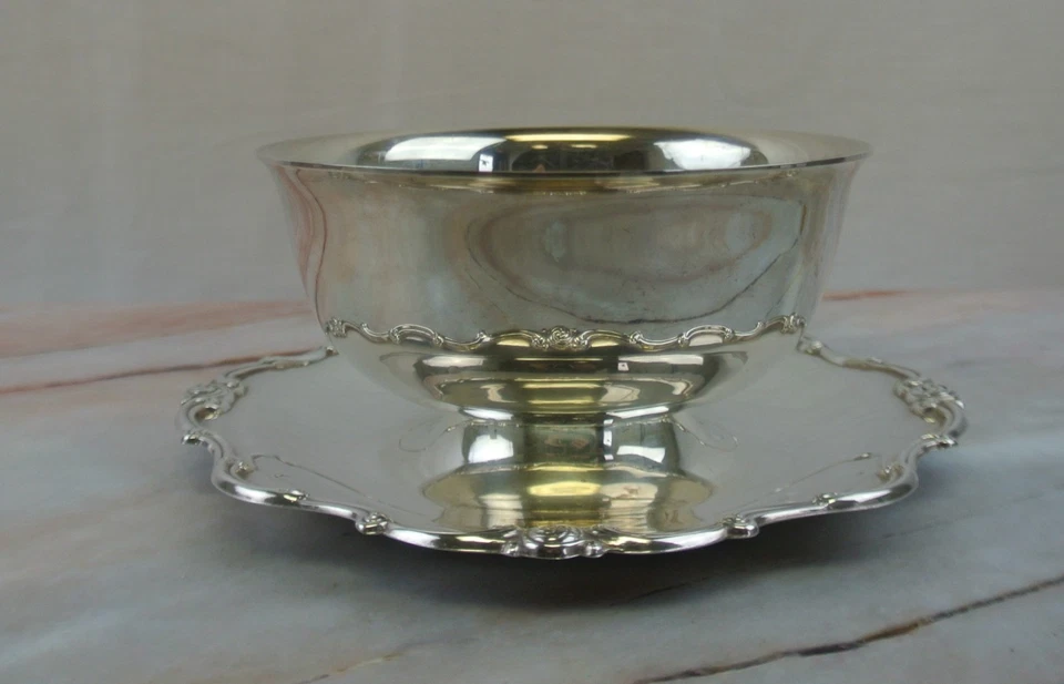 Salsa de salsa redonda vintage Gorham E P plateada Rondo con plato debajo adjunto Foto 2 de 4