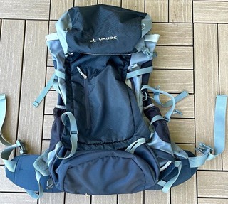 VAUDE WEGA 50 10 Trekkingrucksack 50 10 L schwarz/grau Hüftgurt 4 Taschen