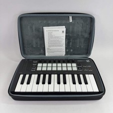 Novation Launchkey Mini MIDI Keyboard MK3