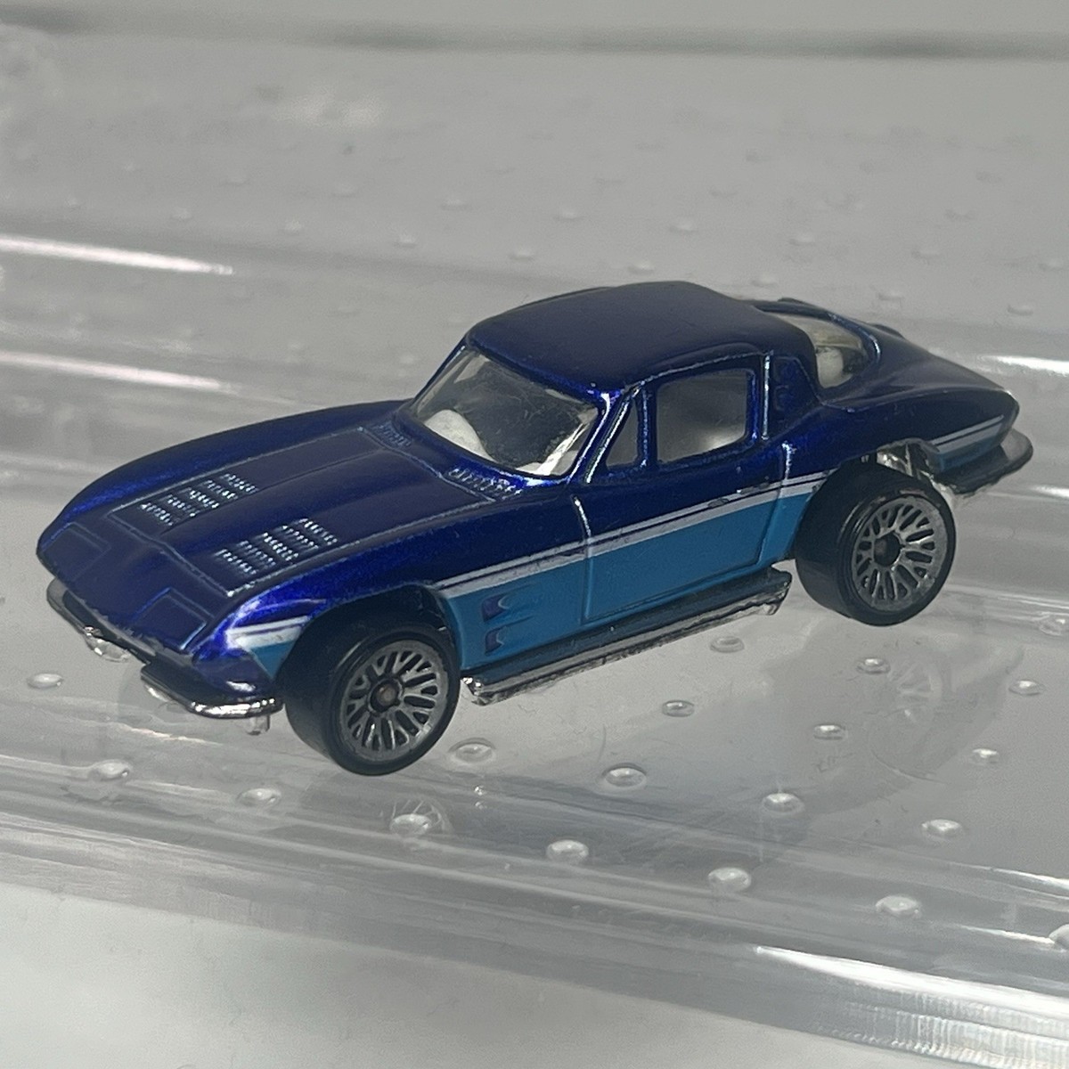 Hot Wheels VINTAGE Corvette Stingray 1979 Two Tone Metallic Blue
