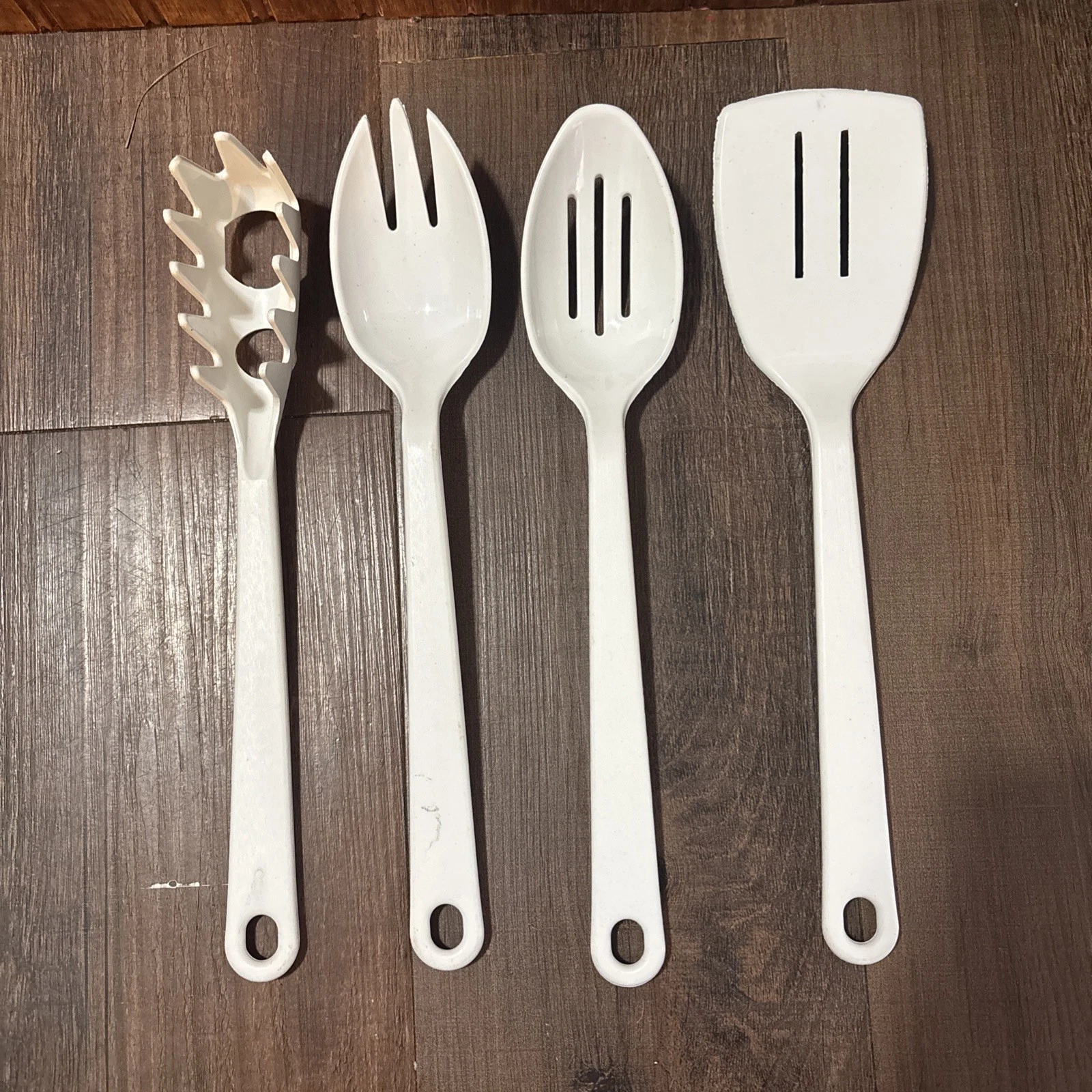 VTG Tailor Made Products 4 Piece White Utensil Set Spatula Spoon Fork Spaghetti