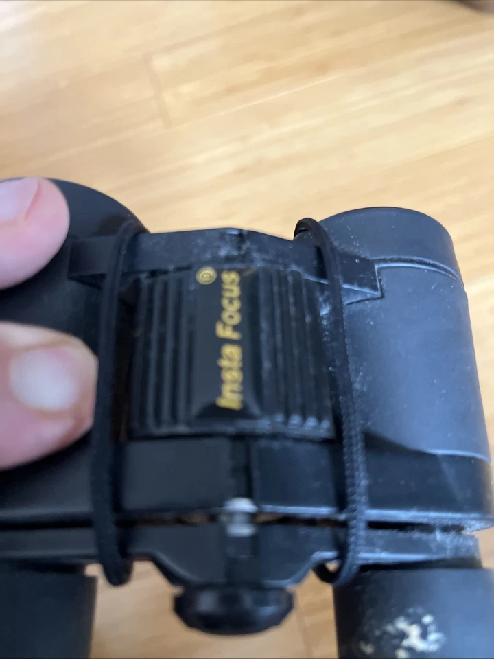 Bushnell Black 4x30 Powerview Insta Focus Coated Lens General Binoculars - Image 3 of 4