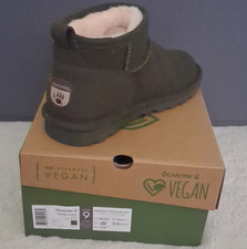 BEARPAW Shorty Vegan Lined Slip-On Ankle Bootie Green US 9 EU 40 UK 7