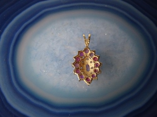 Gorgeous Vintage 10K Yellow Gold Ruby Cluster Pendant 1.39g - Picture 6 of 11