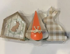 2022 Target Bullseye’s Playground Easter Wooden Signs Pack Of 3 Bunny Carrot NEW