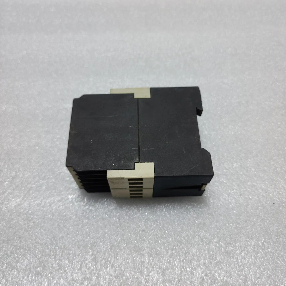 ENTRELEC SCHIELE ESN SPANNUNGSÜBERWACHUNGSRELAIS 2.450.211.02 220-240V - Bild 4 von 4