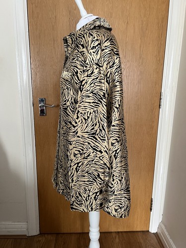 Topshop Oversized Zebra Print Shirt in Gold (Size UK 12) - Picture 12 of 15