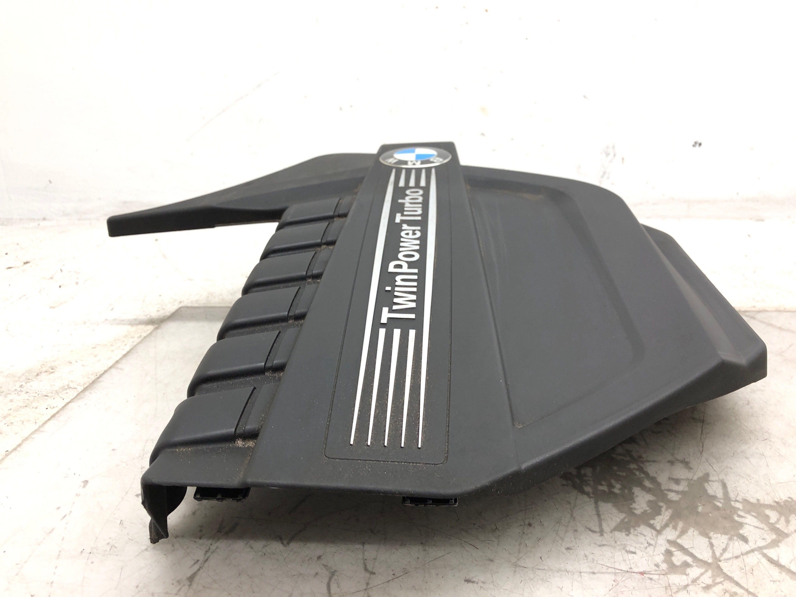 2012 2018 BMW X5 OEM F15 3.0 GASOLINE ENGINE TRIM PANEL  