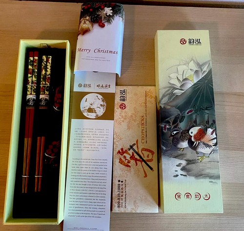 Yunhong Crafts Essstäbchen Geschenkset mit Mandarine Ente Rests mit Geschenkbox Neu - Bild 1 von 11
