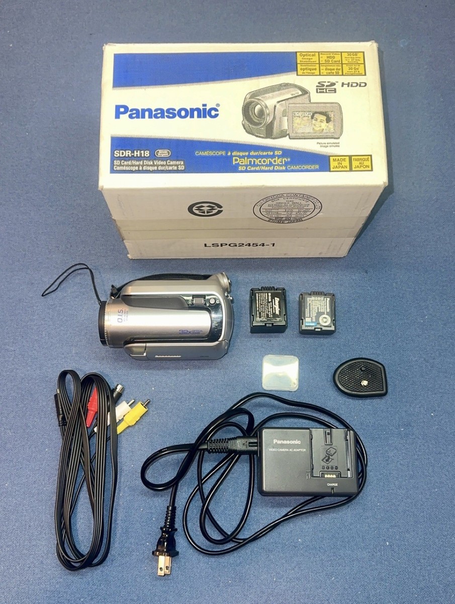 Panasonic Palmcorder SDR-H18 (30 GB) Flash Media, Hard Drive