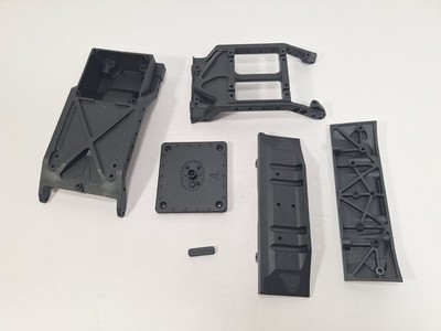 Vanquish Products VS4-10 Chassis Cross Braces W/Dig Servo Mount/Sliders PARTIAL