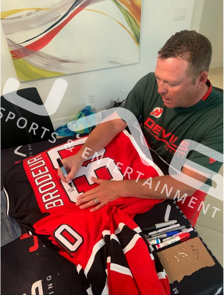 Camiseta firmada autografiada por Martin Brodeur NHL New Jersey Devils certificado de autenticidad JSA Foto 4 de 4