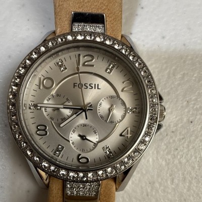 Fossil Women's Wristwatch Silver Dial Model ES3889 with a New Battery!! 