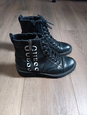Guess Logo Combat Boots Black Cap Toe Side Zipper Size 1/2 M KIDS