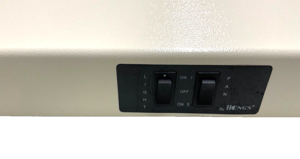 Camper/remolque de viaje/autocaravana Almond Hengs 30" debajo del gabinete Foto 2 de 4