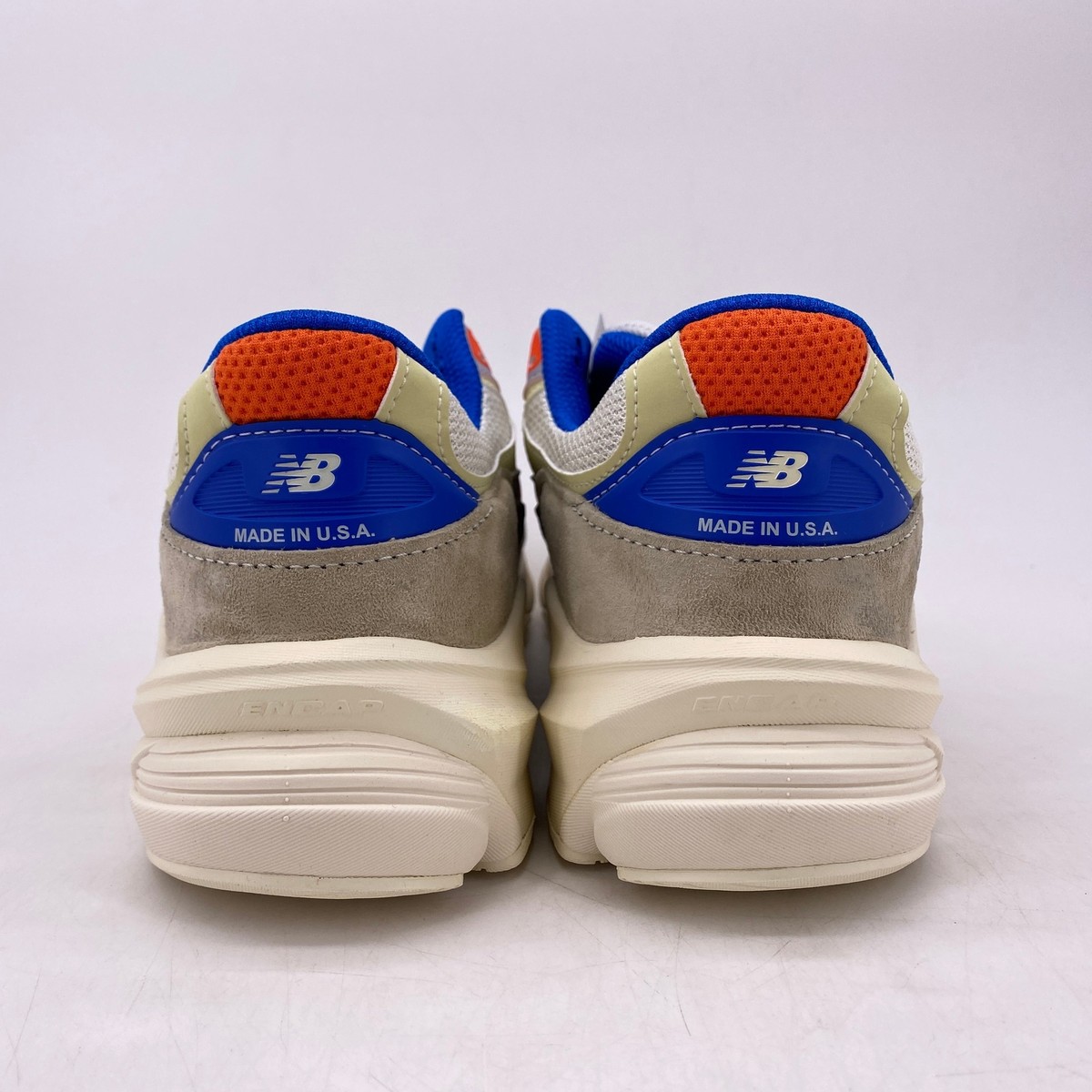 Size 10 - New Balance Kith x Madison Square Garden x 990v6 Size 10 - New Balance Kith x Madison Square Garden x 990v6