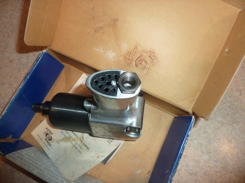 Astro Pneumatic 1/2" Impact Wrench - Picture 4 of 7