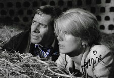 Catherine Deneuve & Henri Garcin Autogramme signed 20x30 cm Bild s/w