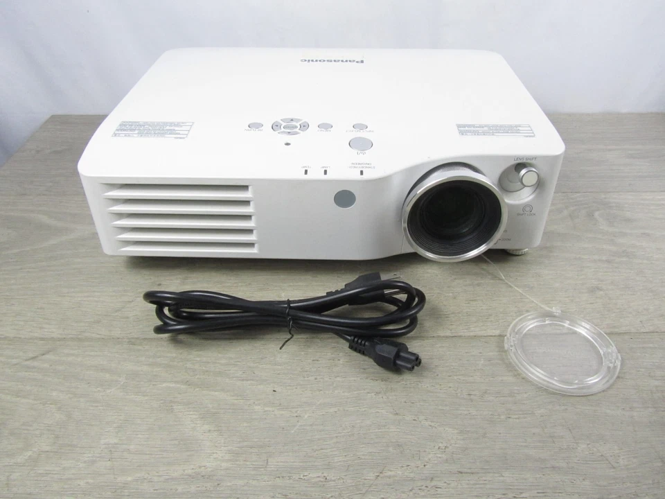 Panasonic TQFB533 LCD Home Theater HDMI Projector White Tested & Works - Image 3 of 4