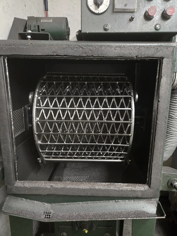 A.R.E. Industries Tumble Blast Shot Blaster  Foto 2 de 4