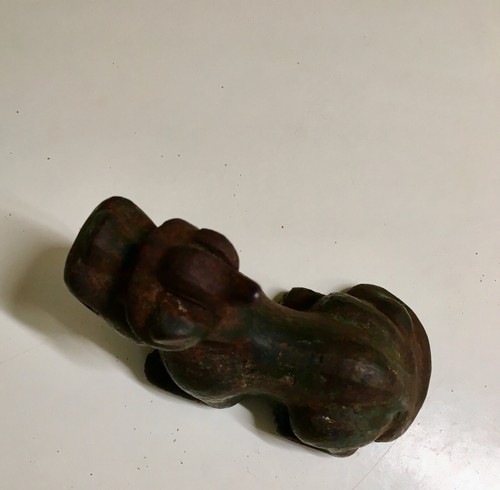 RARE VINTAGE CHINESE CAST IRON FOO DOG LION SCROLL WEIGHT FIGURE - Picture 7 of 9
