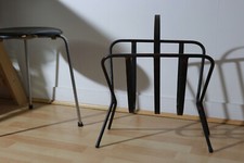 Porte-revues attribué à Jacques Adnet en fer forgé des années 1940