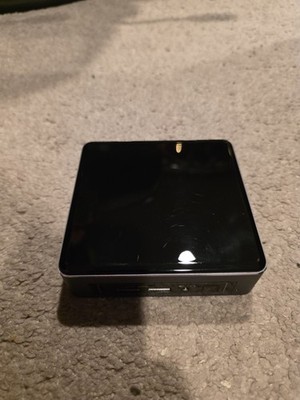 Intel NUC NUC7i5BNK i5-7260U 2.20GHz 16GB 64Gb M.2 SSD HDMI Win 10 