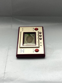 Vintage 1981 GAME & WATCH - HELMET CN-07 - LCD Game (Very Good Condition)