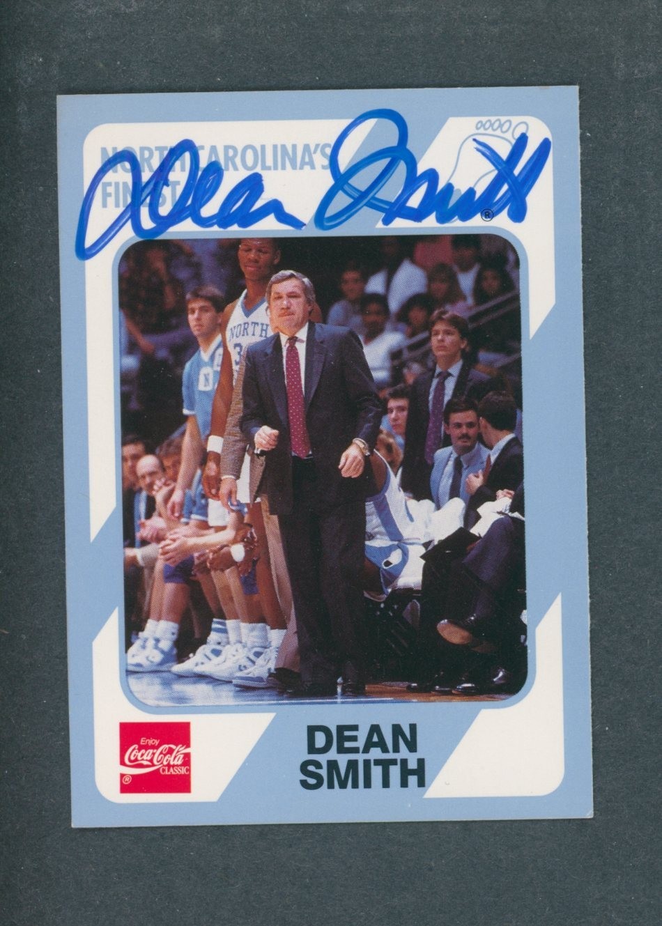 1989-90 North Carolina CC #6 Dean Smith Beckett Authenticated Signed BM62294 