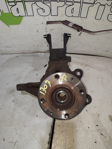 ACHSSCHENKEL RECHTS VORNE Peugeot 206+ (2L/M) 2010 364775 / 364752