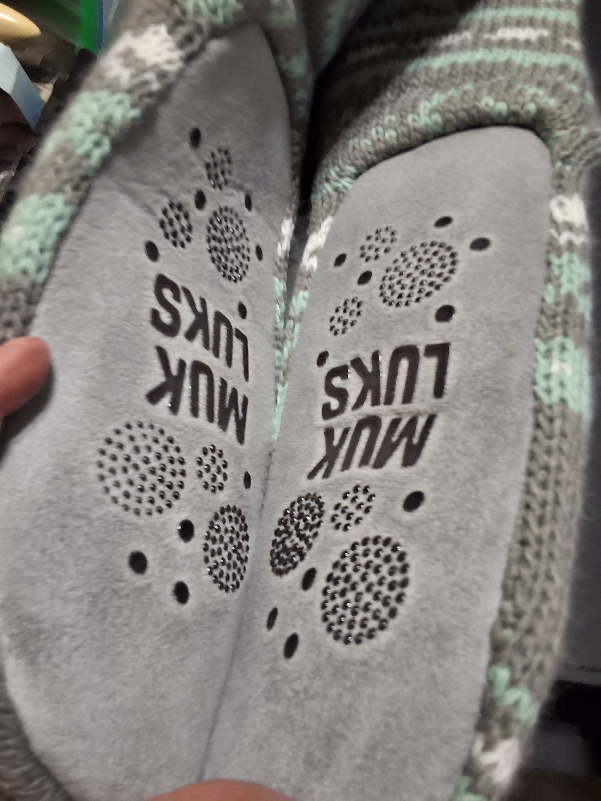 PANTOFOLA D’ORO MUK LUKS CALZE PANTOFOLE INF BURRO DI KARITÈ CON SUOLE GRIPPER Taglia L XL Nuove con etichette