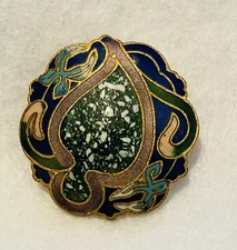 TERRIFIC ANTIQUE 1-PIECE BRASS W/ A MATTE FINISH ENAMEL PAINTED DESIGN  1-1/16”