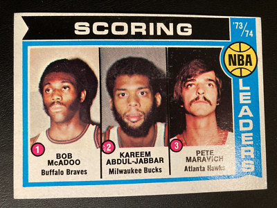 1974-75 Topps 144 Bob McAdoo, Kareem Abdul-Jabbar, Pete Maravich