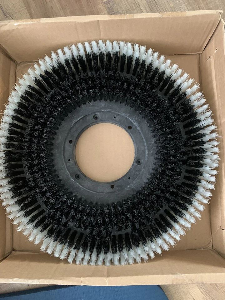 Dual Fill Nylon 16” Rotary Carpet Brush part#660716 - Image 3 of 3