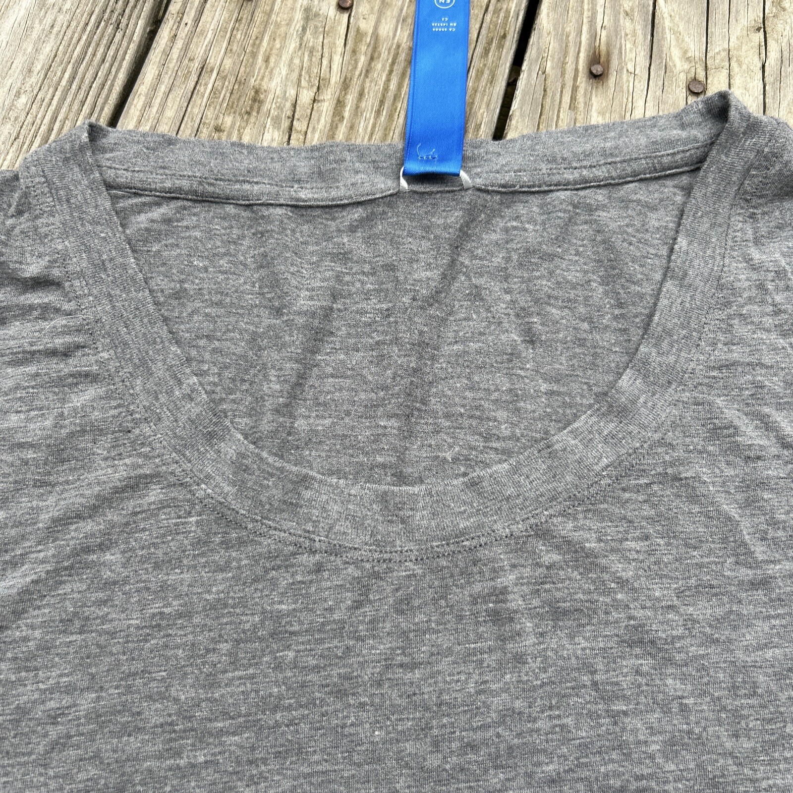 Kit & Ace Gray Crew Neck Short Sleeve Cashmere Blend T-Shirt Mens M/L Gray