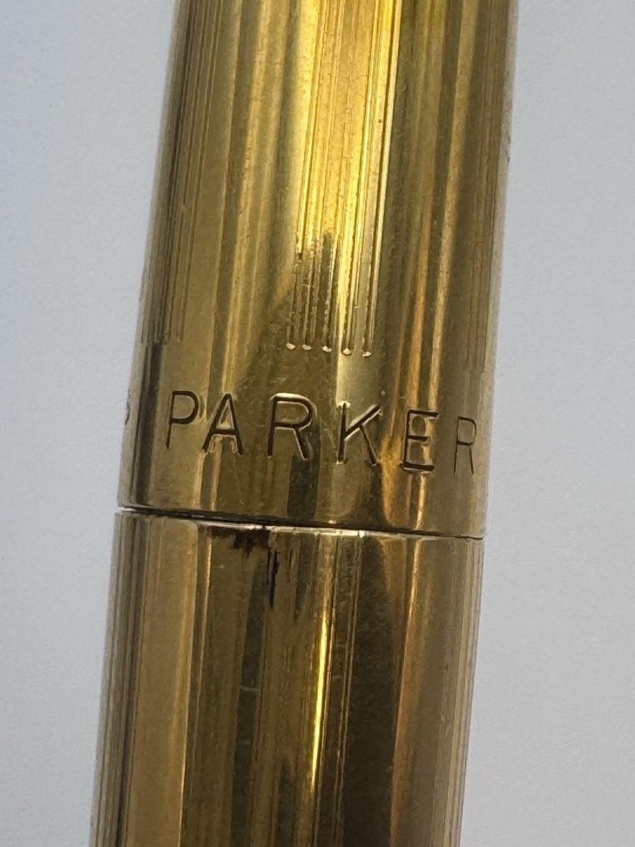 Parker 180 Fountain Pen, Gold Plated Cap & Barrel, 14K gold nib XM