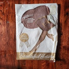 Vintage Wilborn Seamless Nylon Stockings Beautiful Hosiery Soft Beige Size 10